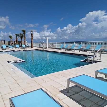 Holiday Inn Express & Suites Oceanfront Daytona Beach Shores By Ihg Bagian luar foto