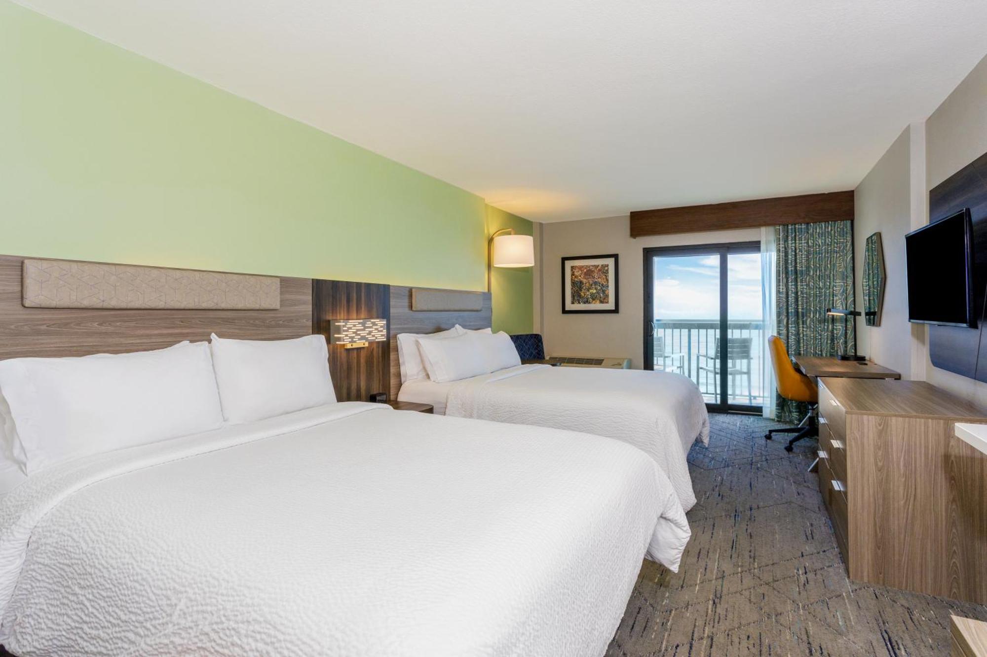 Holiday Inn Express & Suites Oceanfront Daytona Beach Shores By Ihg Bagian luar foto