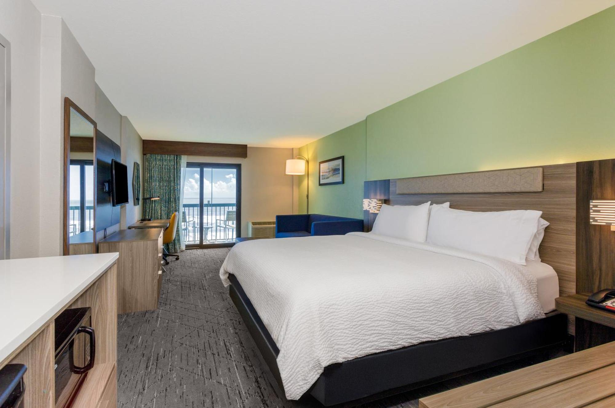 Holiday Inn Express & Suites Oceanfront Daytona Beach Shores By Ihg Bagian luar foto