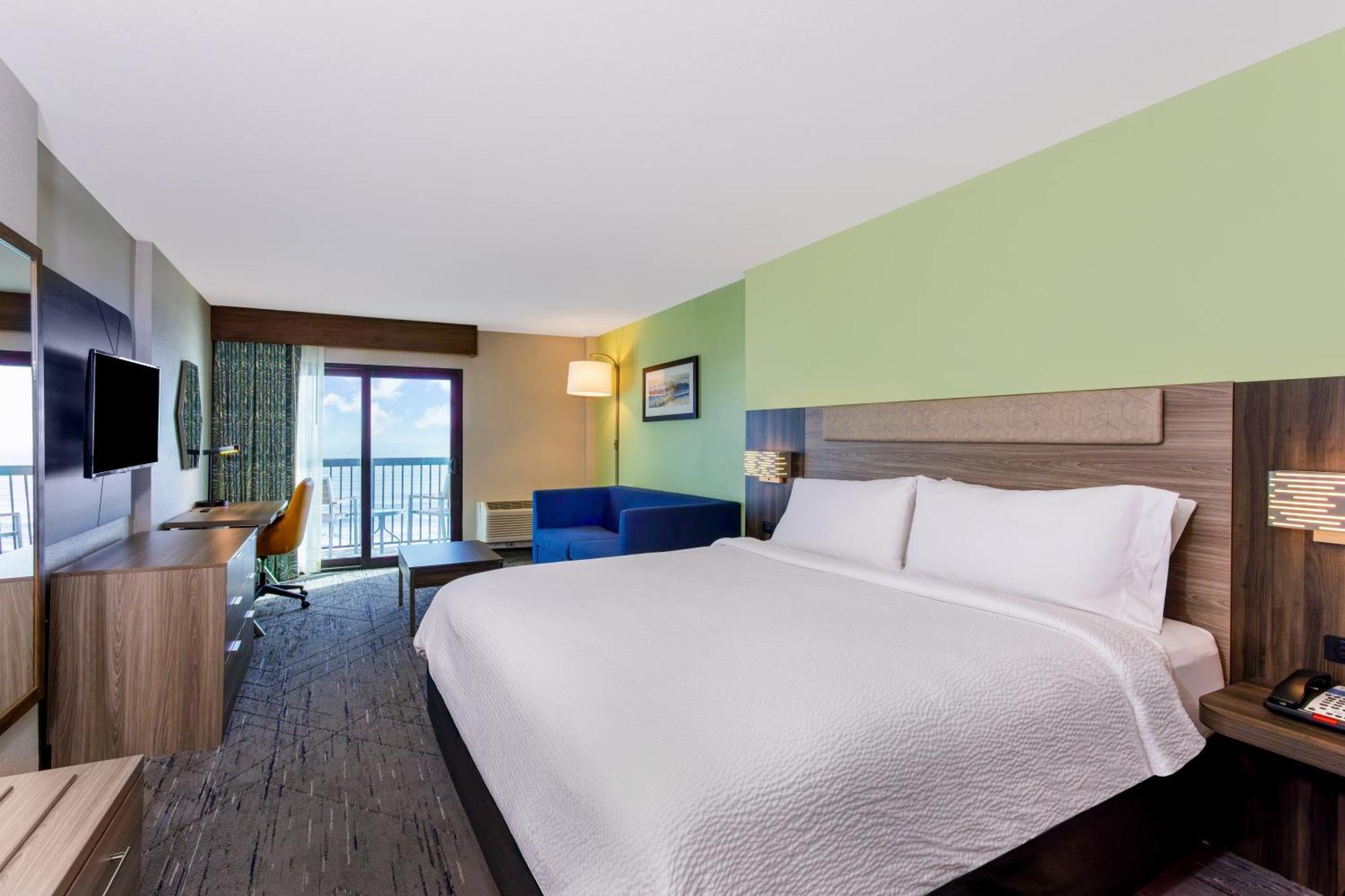 Holiday Inn Express & Suites Oceanfront Daytona Beach Shores By Ihg Bagian luar foto