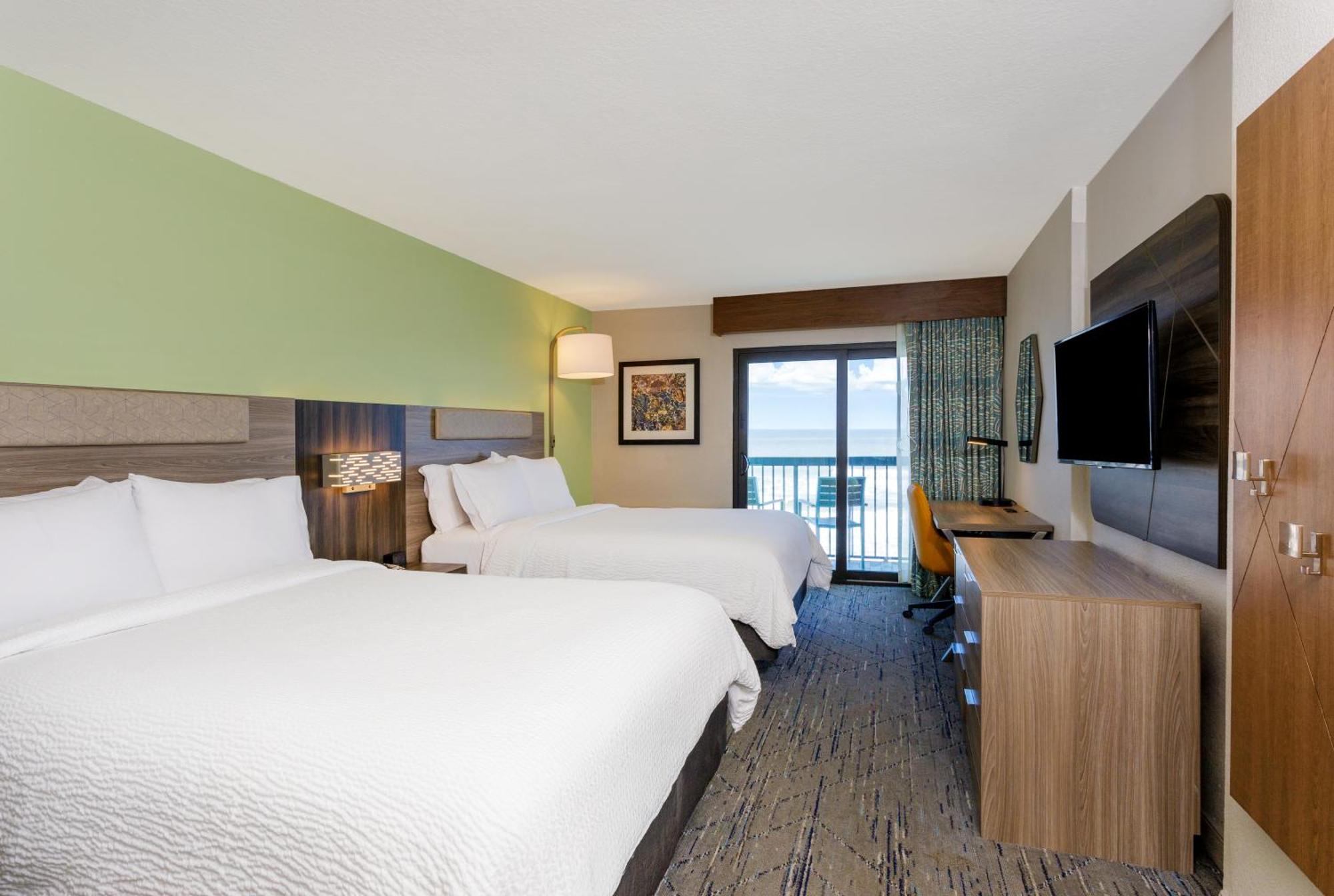 Holiday Inn Express & Suites Oceanfront Daytona Beach Shores By Ihg Bagian luar foto