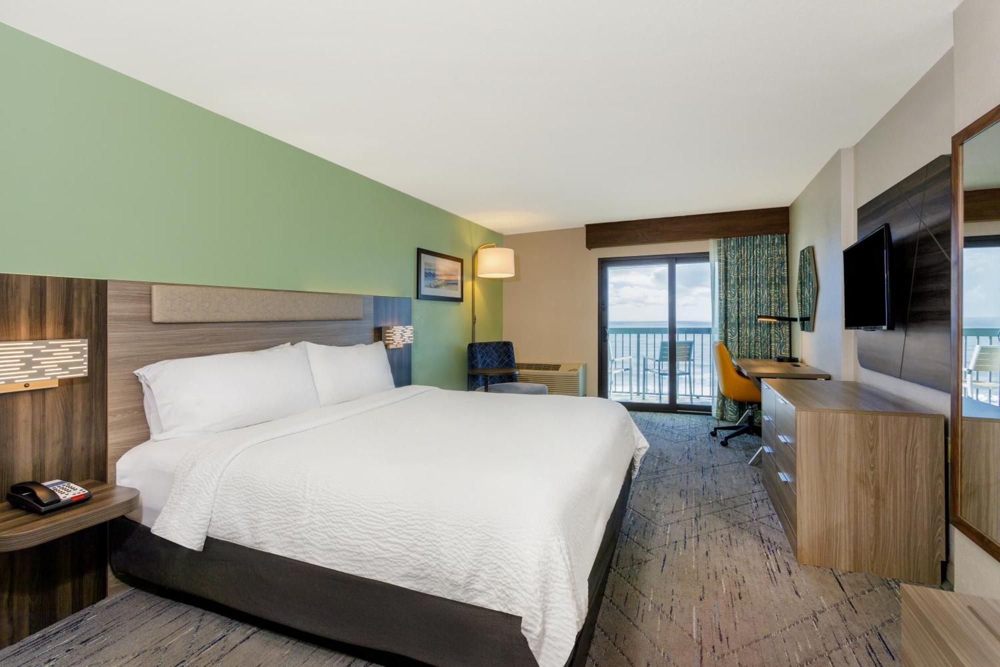 Holiday Inn Express & Suites Oceanfront Daytona Beach Shores By Ihg Bagian luar foto