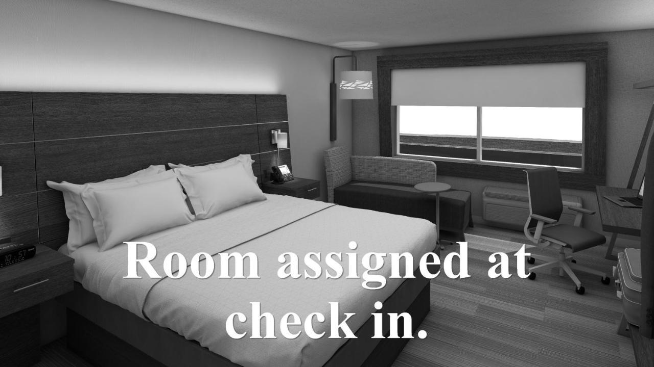 Holiday Inn Express & Suites Oceanfront Daytona Beach Shores By Ihg Bagian luar foto